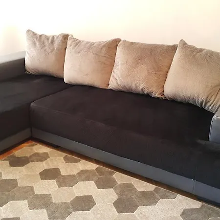 Plamen Delux 아파트
