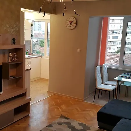 Plamen Delux * בורגאס